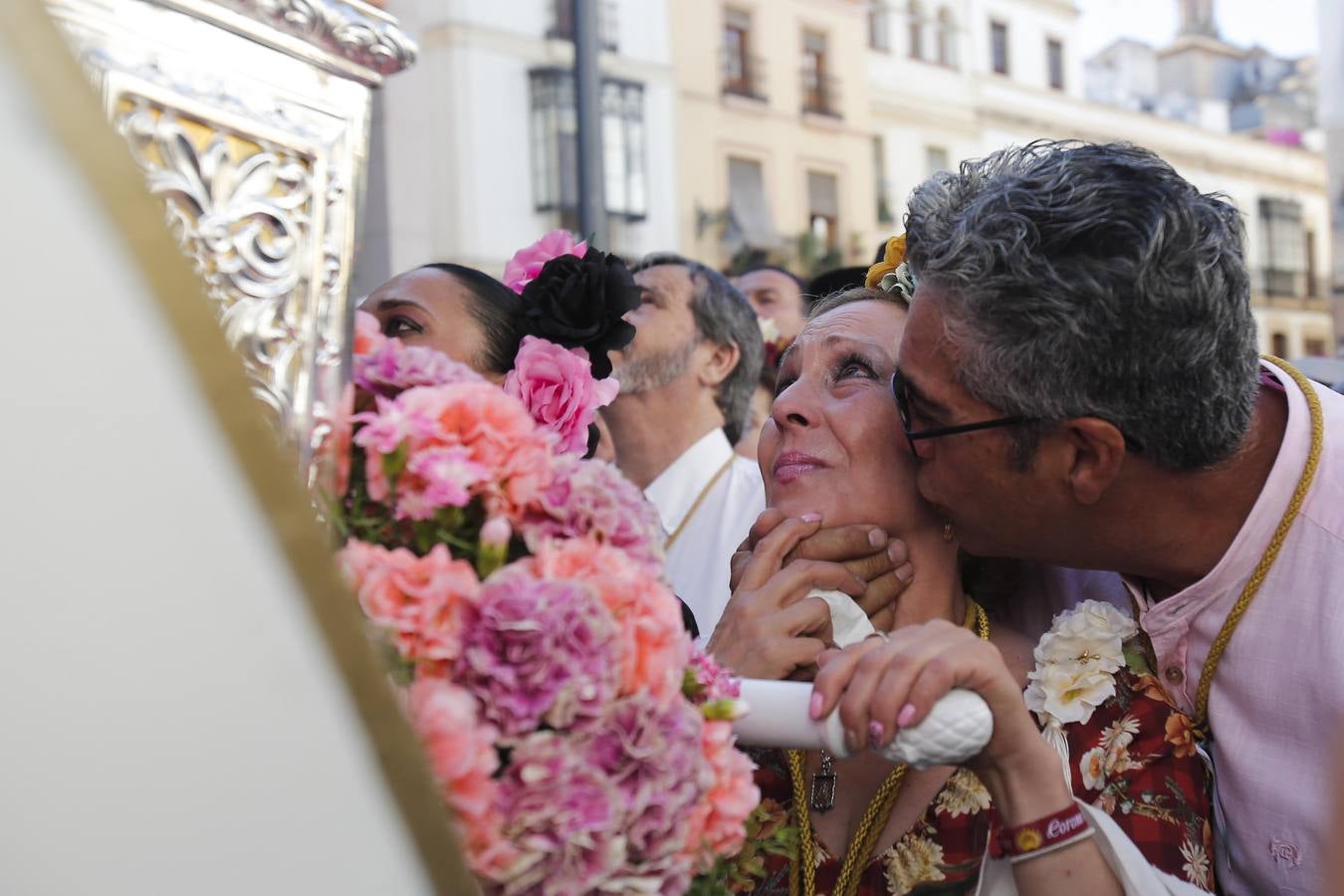 La salida de la hermandad del Rocío de Córdoba, en imágenes