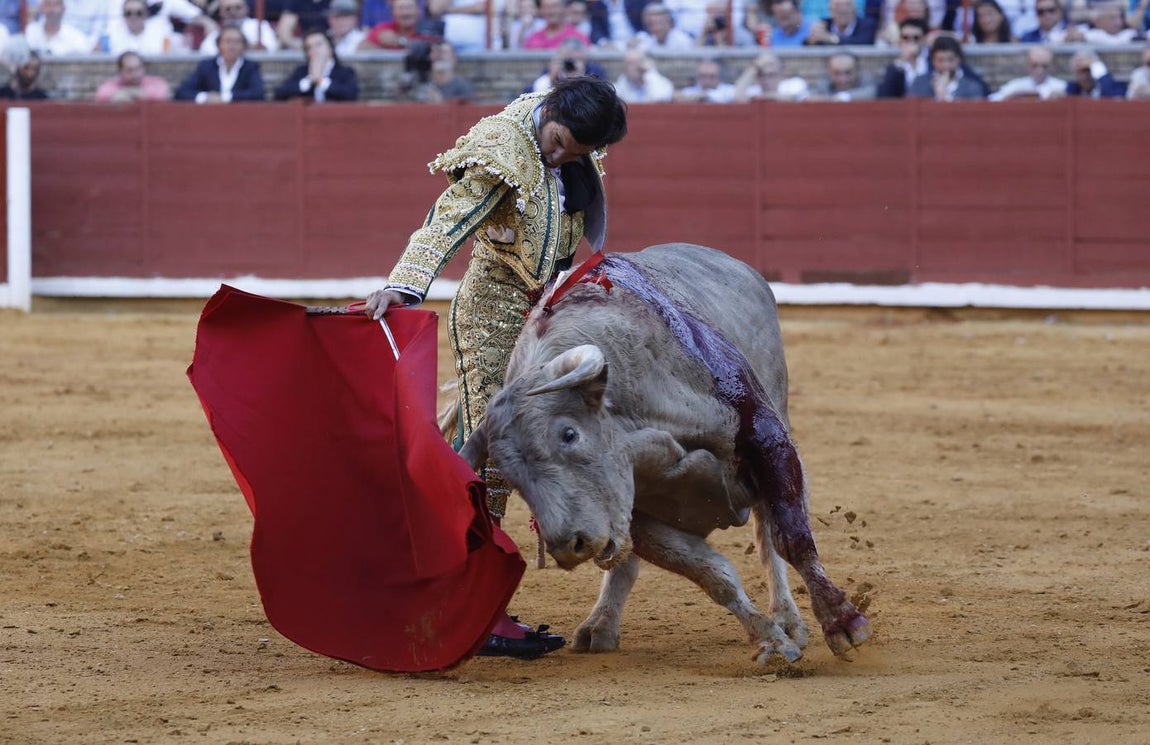 En imágenes, el festejo de Finito, Morante y Juli en la Feria de Córdoba