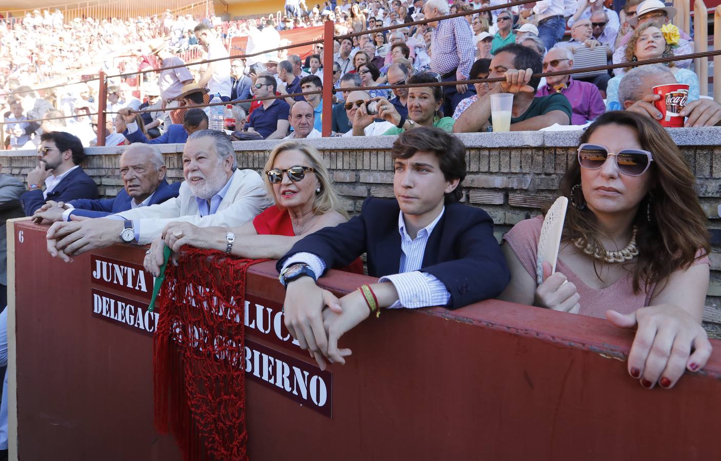 En imágenes, el festejo de Finito, Morante y Juli en la Feria de Córdoba