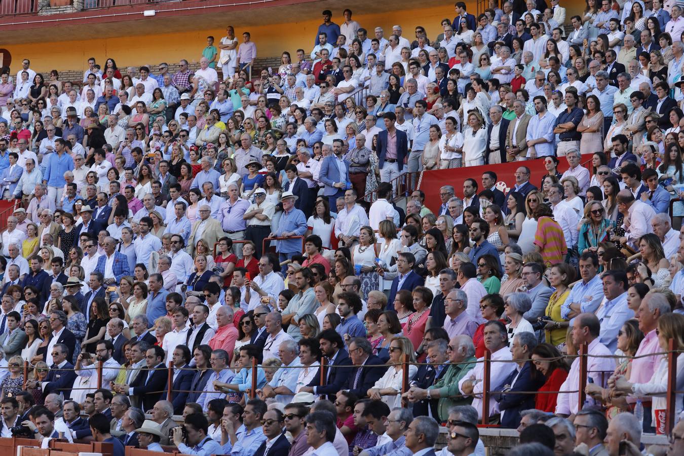 En imágenes, el festejo de Finito, Morante y Juli en la Feria de Córdoba