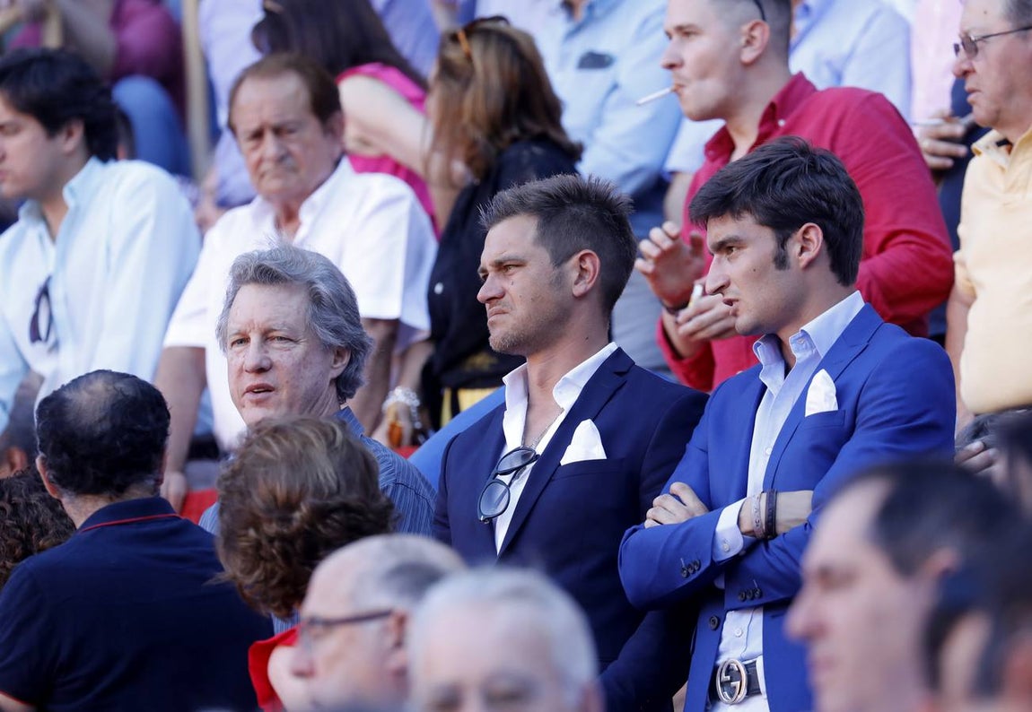 En imágenes, el festejo de Finito, Morante y Juli en la Feria de Córdoba