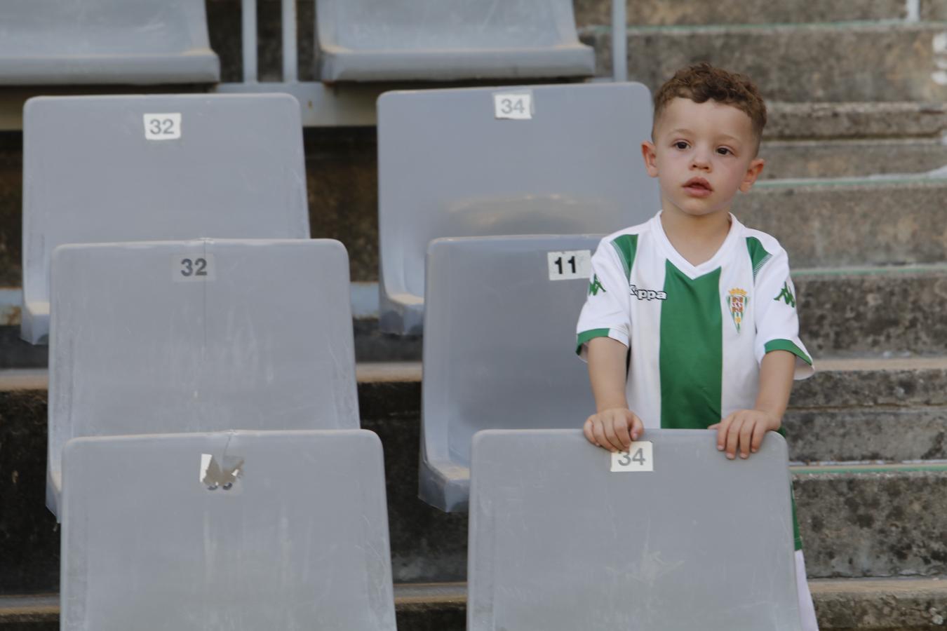 Las imágenes de la grada del Córdoba CF-Osasuna