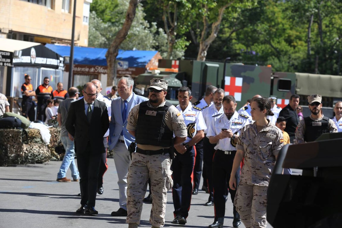 Fotos: Cádiz celebra el Día de las Fuerzas Armadas