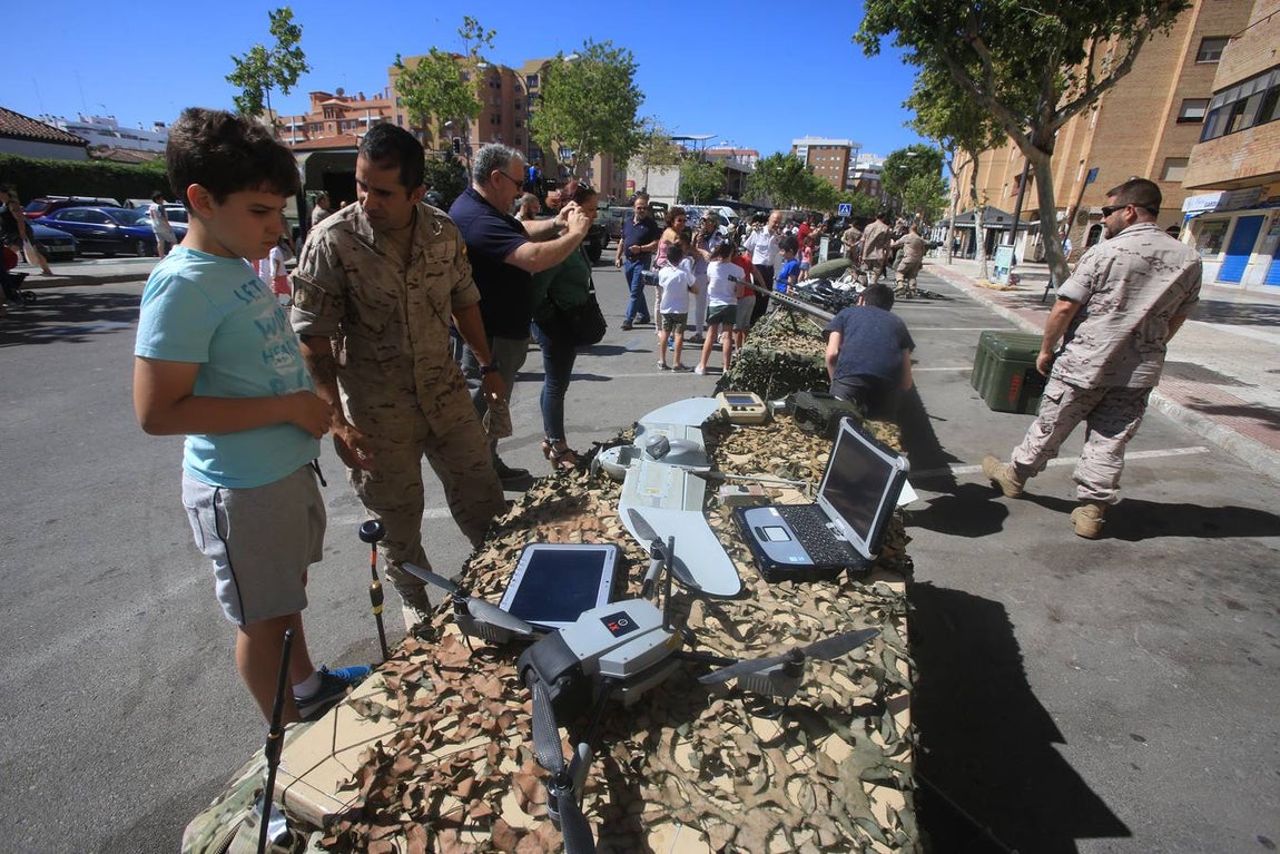 Fotos: Cádiz celebra el Día de las Fuerzas Armadas