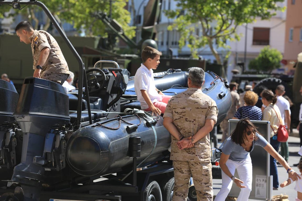 Fotos: Cádiz celebra el Día de las Fuerzas Armadas