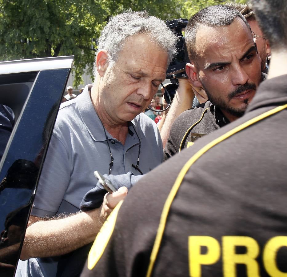 La capilla ardiente de José Antonio Reyes en el Sánchez-Pizjuán, en imágenes