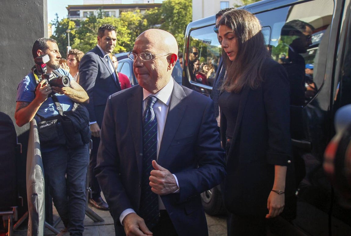 La capilla ardiente de José Antonio Reyes en el Sánchez-Pizjuán, en imágenes