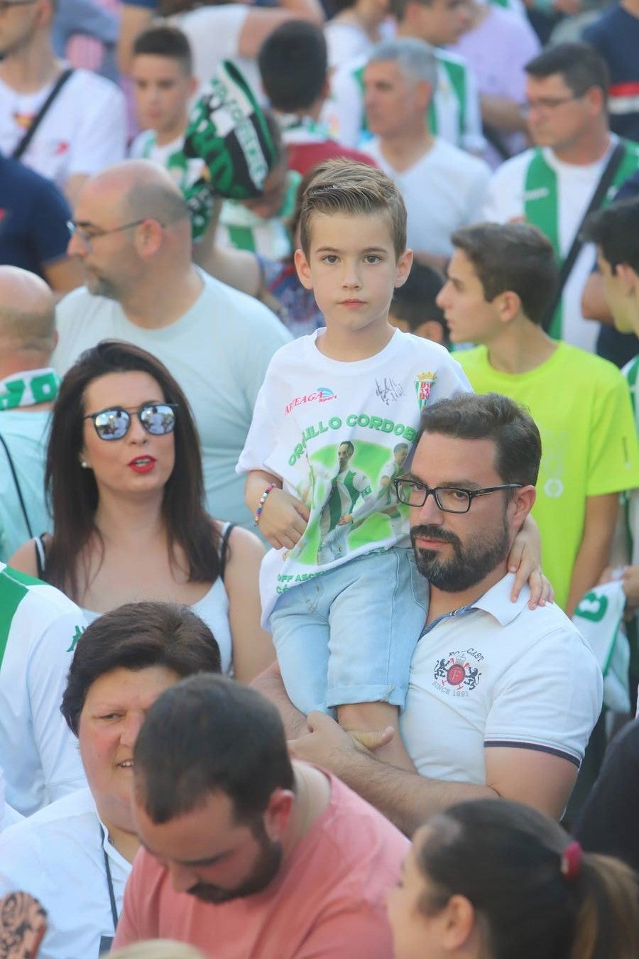 La celebración del ascenso del Córdoba Futsal en las Tendillas, en imágenes
