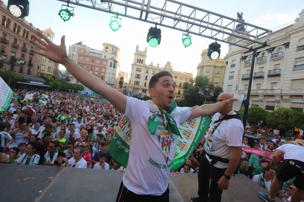 La celebración del ascenso del Córdoba Futsal en las Tendillas, en imágenes
