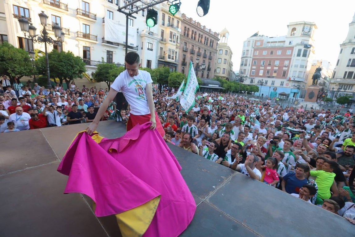 La celebración del ascenso del Córdoba Futsal en las Tendillas, en imágenes