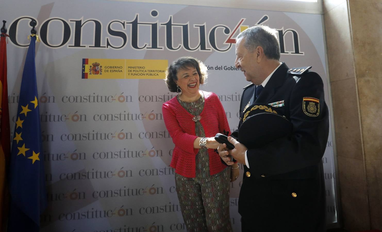 La toma posesión del nuevo comisario jefe de la Policía Nacional de Córdoba, en imágenes