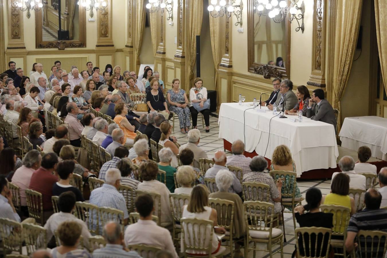 Juan Manuel de Prada en el foro El Templo de Córdoba, en imágenes