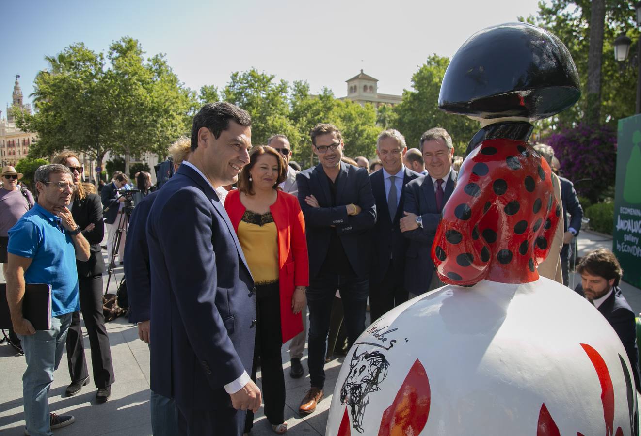 Victorio y Lucchino, Agatha Ruiz de la Prada y Ángel León decoran las «Ecomeninas» en Sevilla