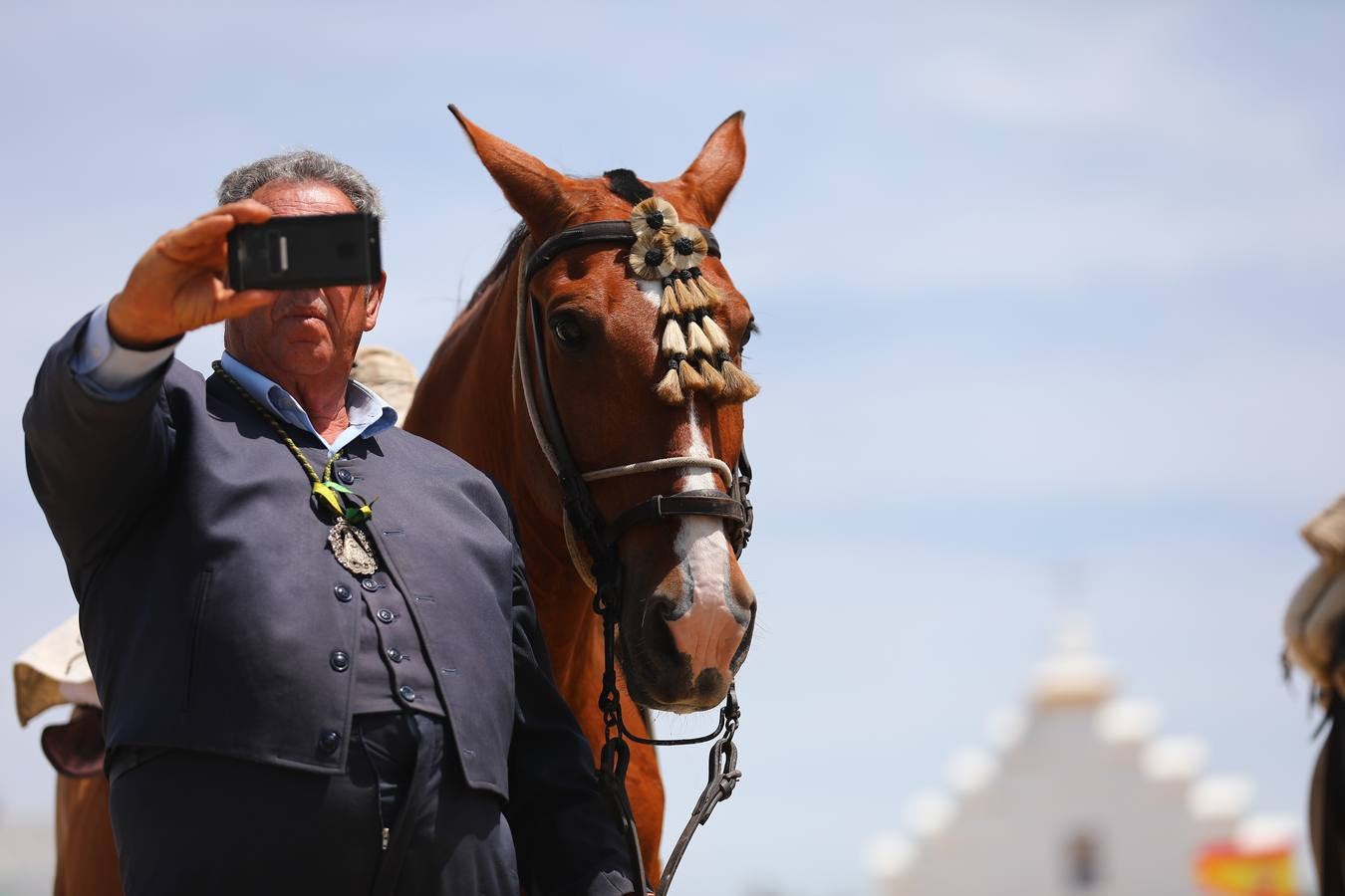 FOTOS: Finaliza el embarque de hermandades gaditanas en Bajo Guía con El Puerto y Jerez