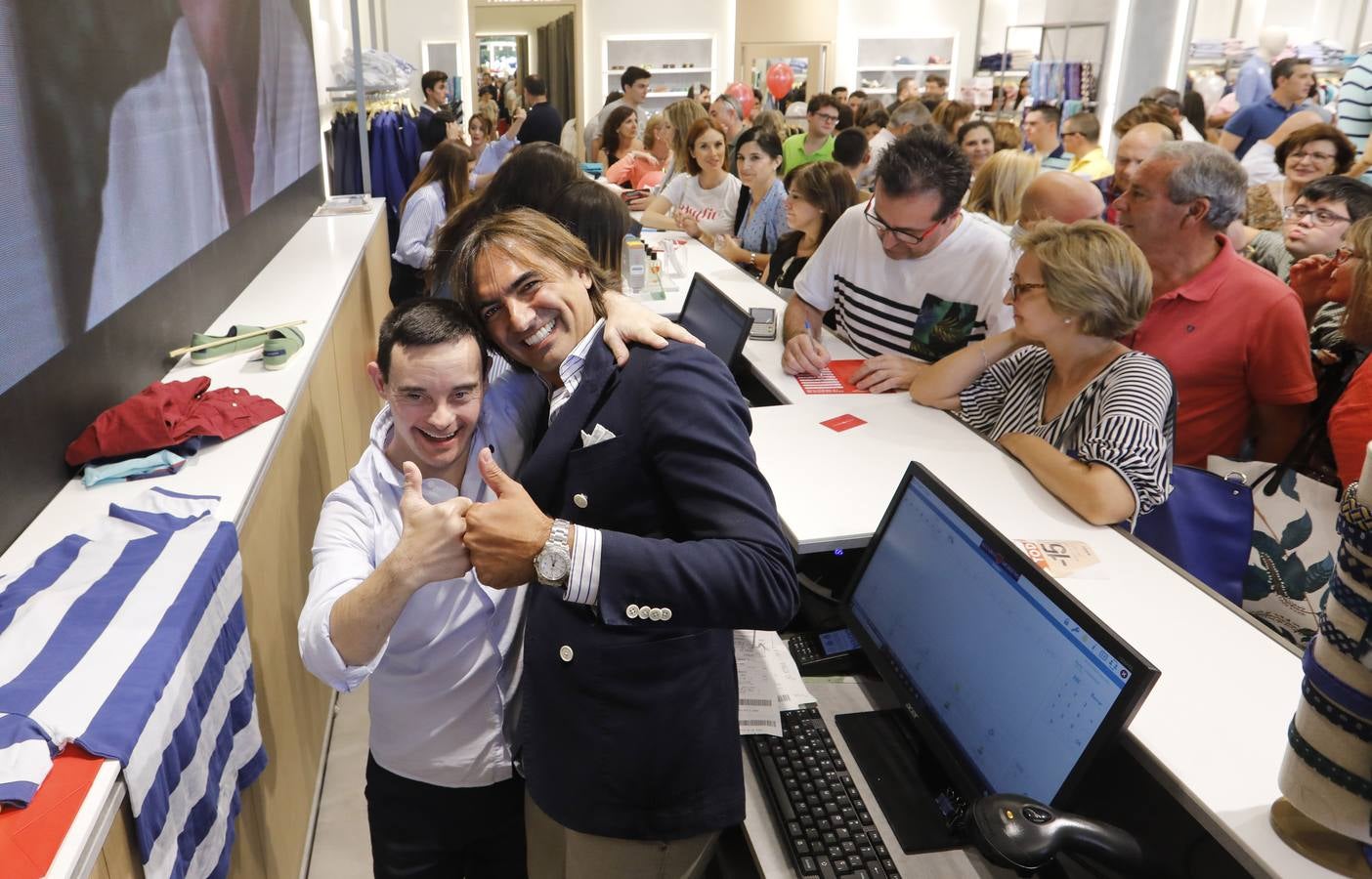 La apertura de la nueva tienda de Álvaro Moreno en Córdoba, en imágenes