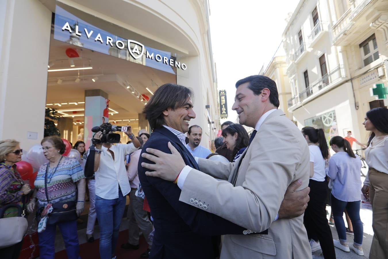 La apertura de la nueva tienda de Álvaro Moreno en Córdoba, en imágenes