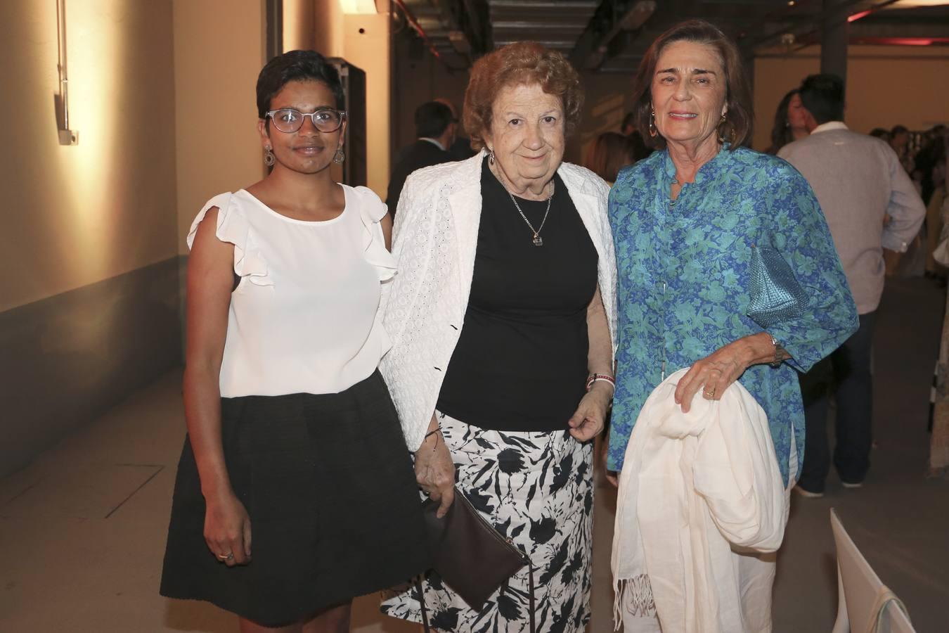 Pilar Portilla , Pilar Azcárate y María Loring