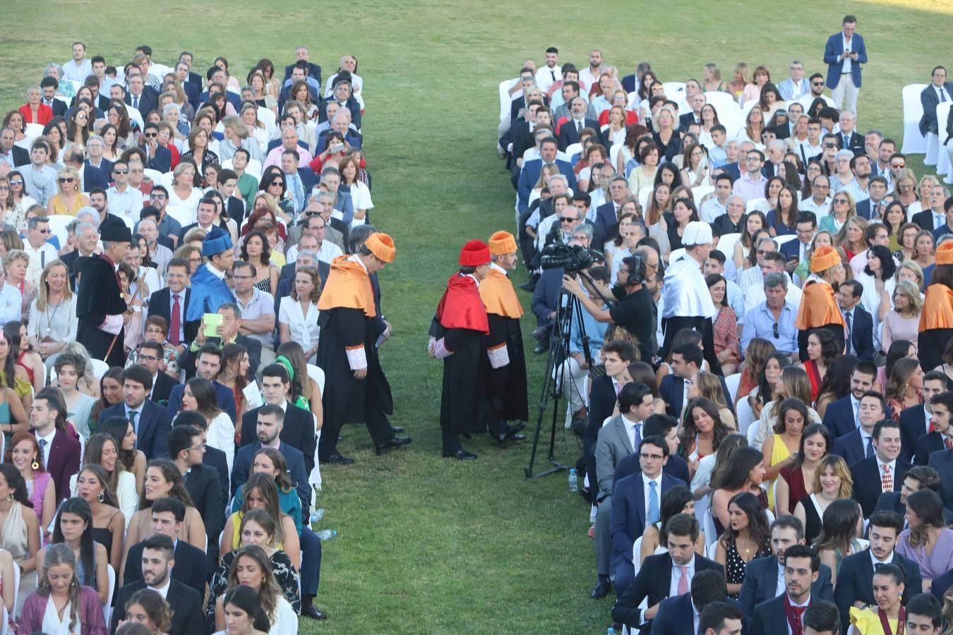 Acto de graduación de la Universidad Loyola en Córdoba, en imágenes