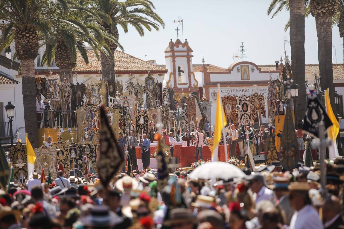 Misa de Pentecostés en El Rocío 2019