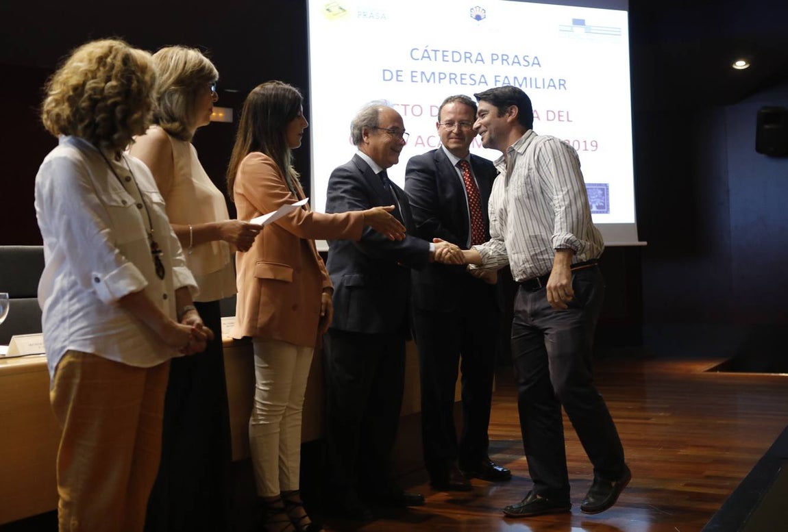 El cierre del curso de la Cátedra Prasa Empresa Familiar en Córdoba, en imágenes
