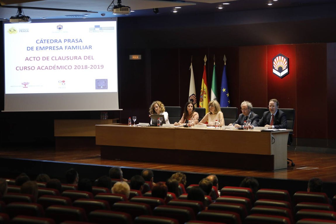 El cierre del curso de la Cátedra Prasa Empresa Familiar en Córdoba, en imágenes