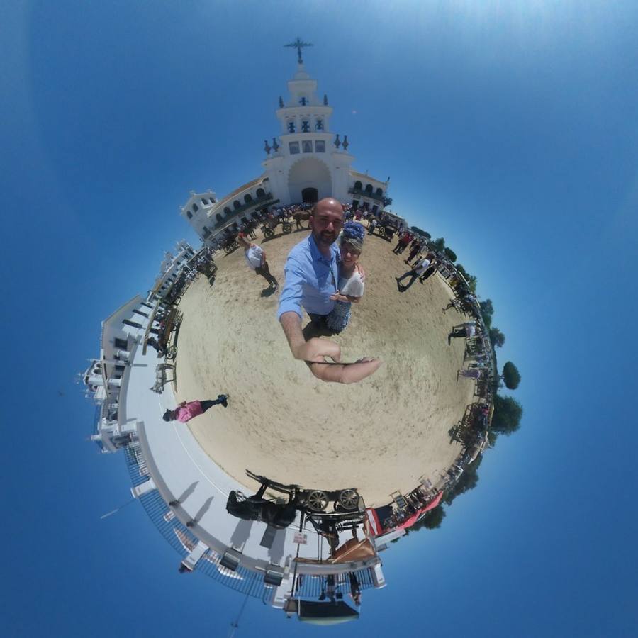 #MiRocíoenABC (II): el ambiente en la aldea a través de las fotos de nuestros lectores