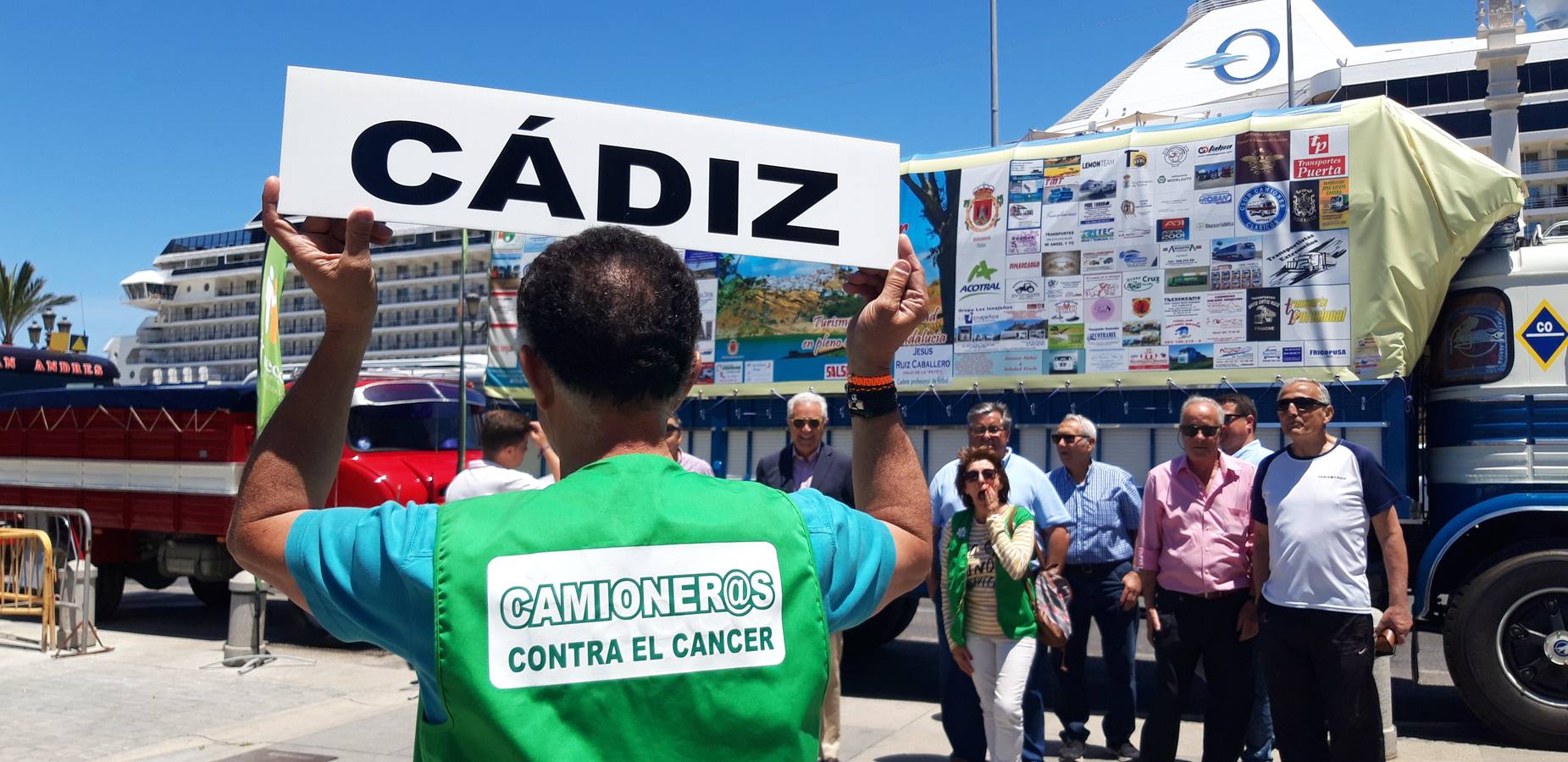 Camioneros Contra el Cáncer de la AECC en Cádiz