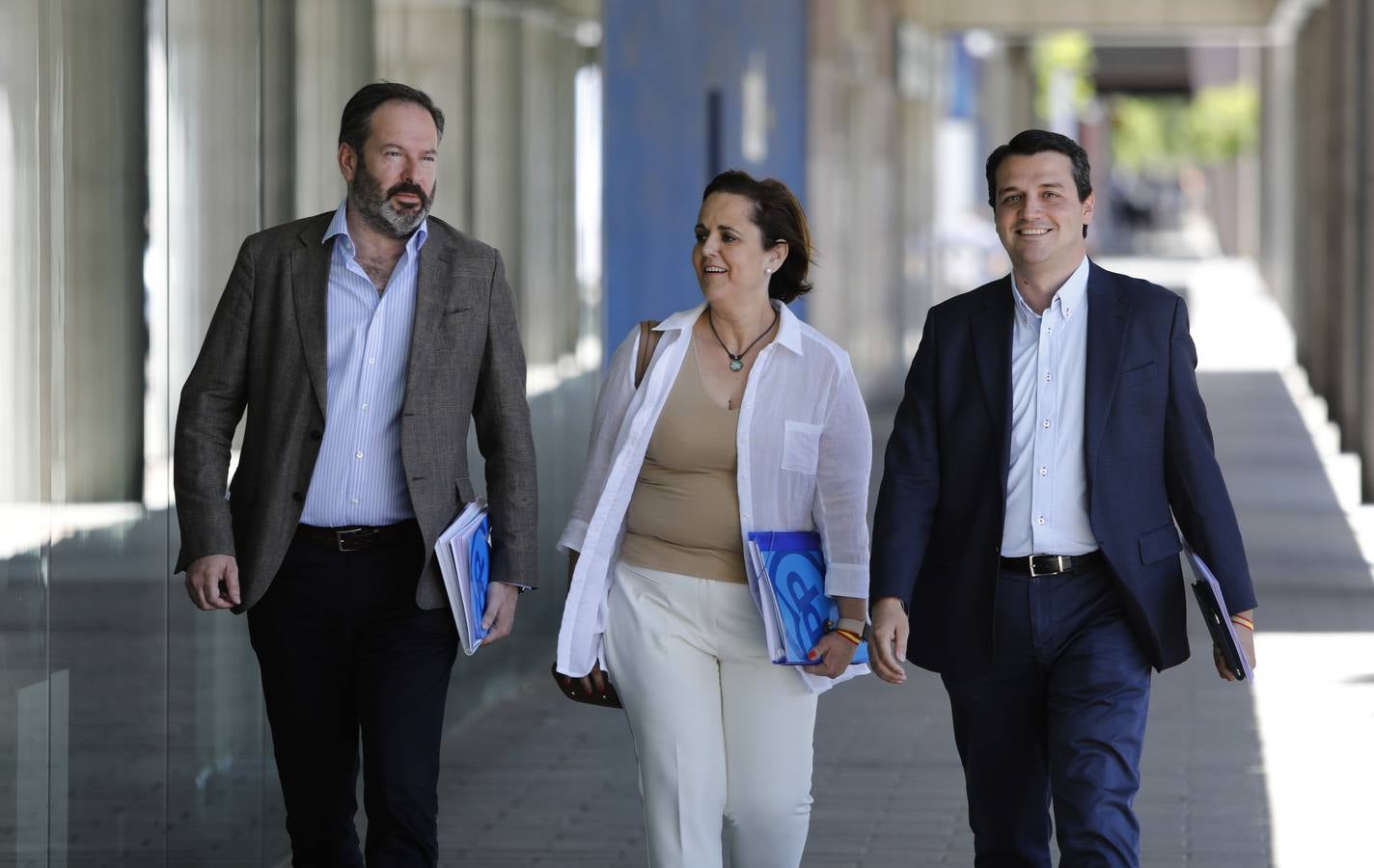 La reunión del pacto PP-Cs para gobernar Córdoba, en imágenes