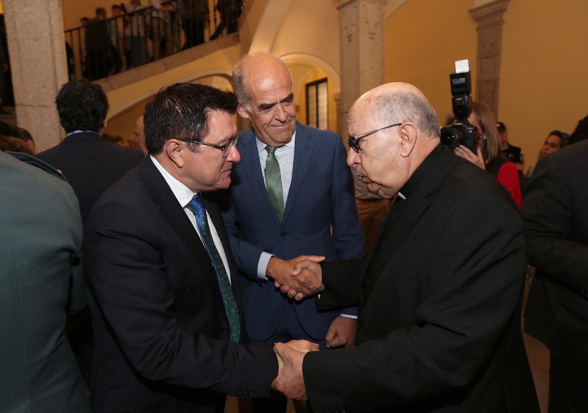 La toma de posesión de Milagros Tolón, en imágenes