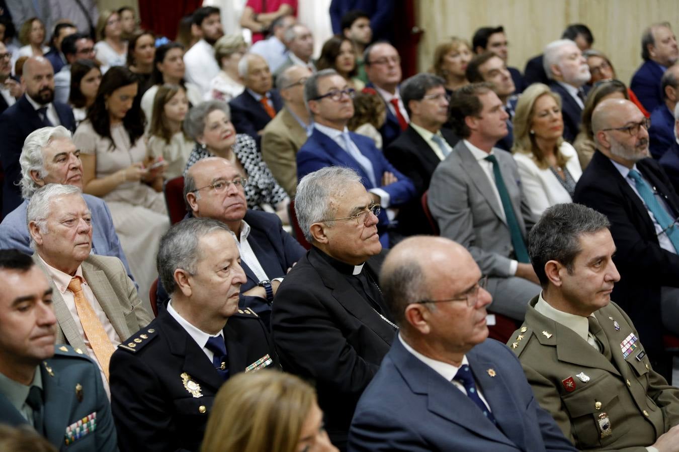 El ambiente del Pleno de investidura del Ayuntamiento de Córdoba, en imágenes