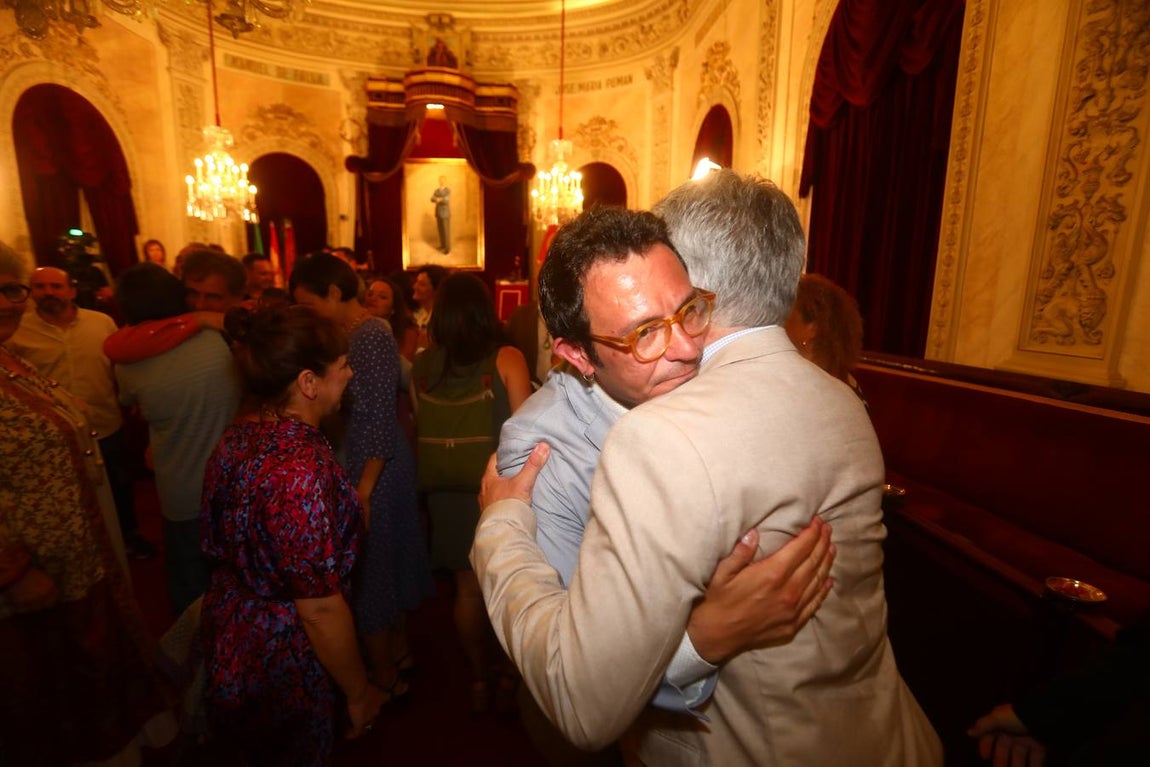 Fotos: Kichi, reelegido alcalde de Cádiz para los próximos cuatro años