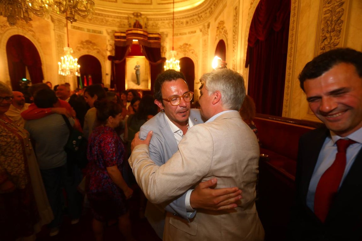Fotos: Kichi, reelegido alcalde de Cádiz para los próximos cuatro años