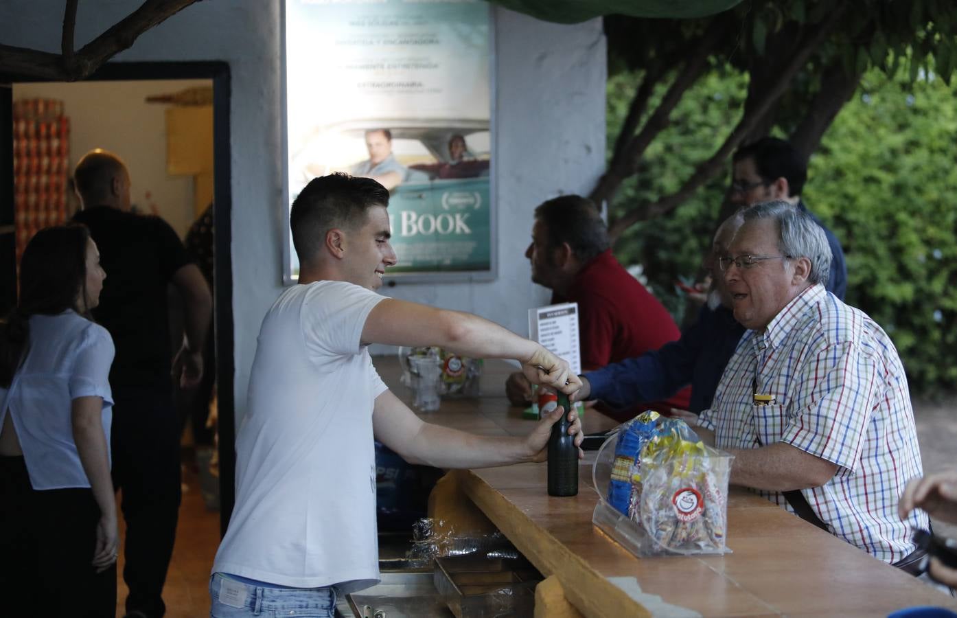 La apertura de los cines de verano en Córdoba, en imágenes