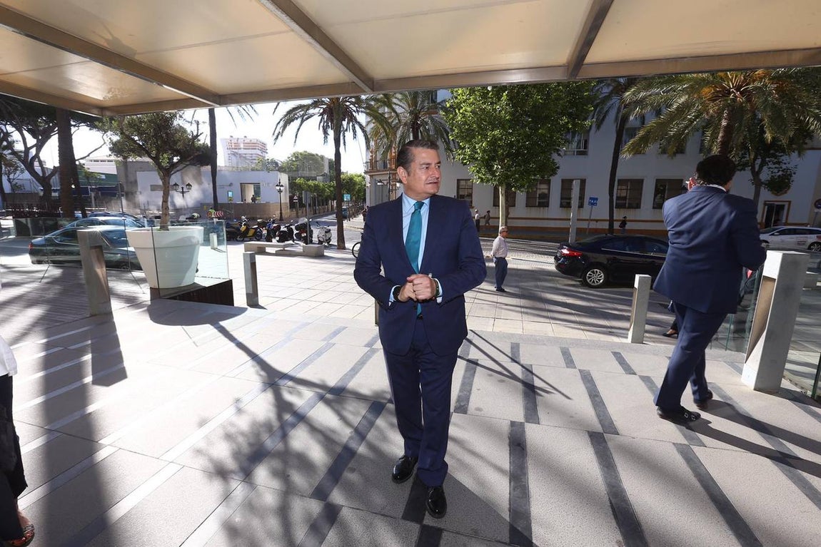 Ambiente en &#039;La Mirada económica&#039; de La Voz de Cádiz y ABC