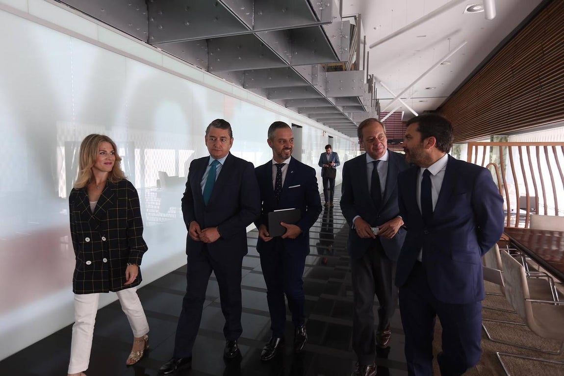 Ambiente en &#039;La Mirada económica&#039; de La Voz de Cádiz y ABC