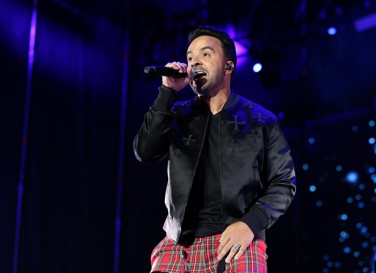 Luis Fonsi se desvive por Toledo