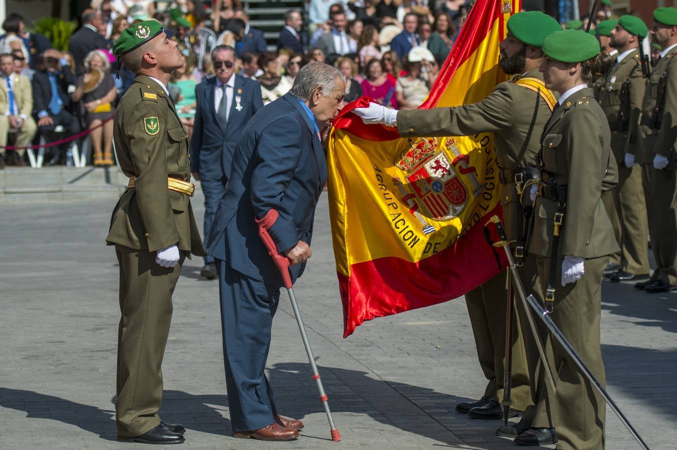 Jura de bandera civil en Gines