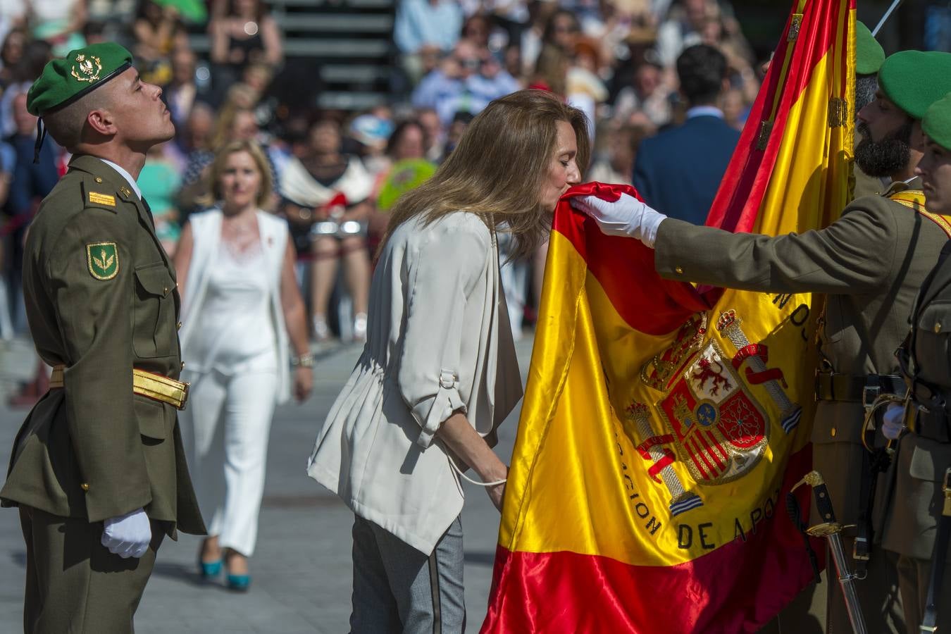 Jura de bandera civil en Gines