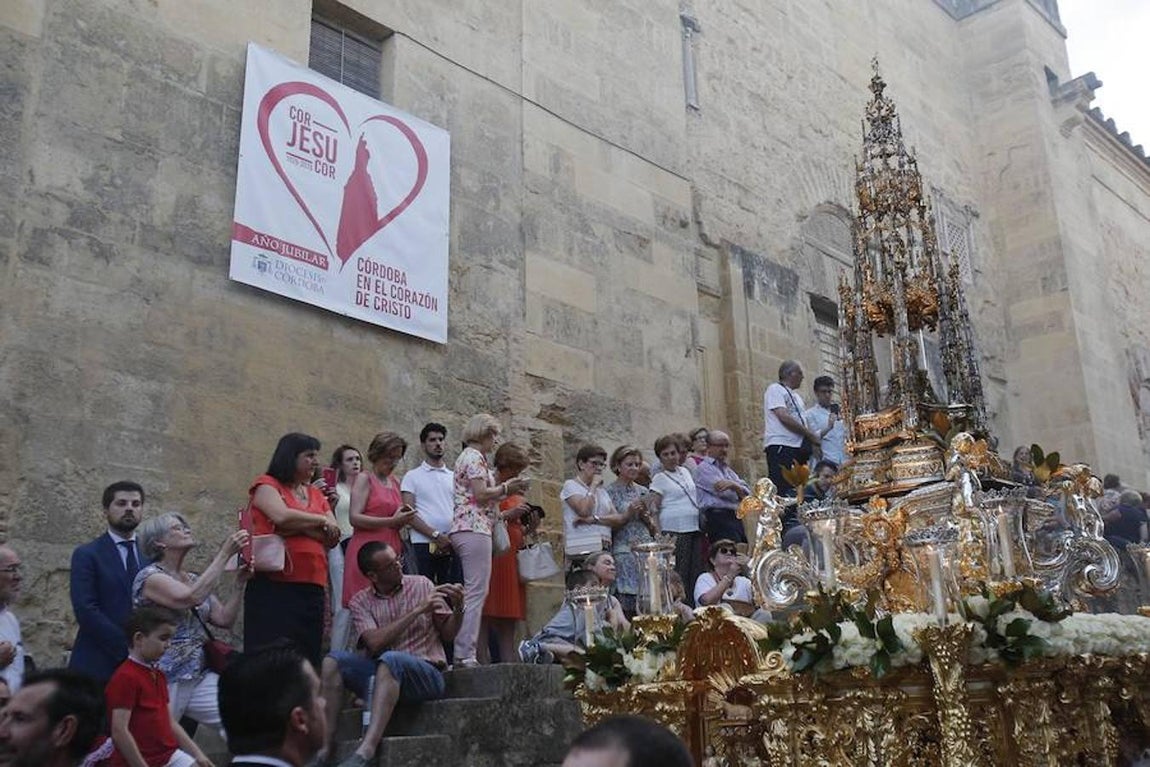 La procesión del Corpus Christi en Córdoba, en imágenes