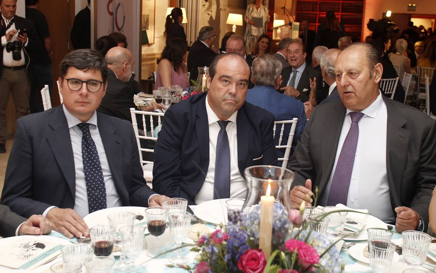 Cena homenaje a Juan Eslava Galán, ganador del XIX Premio Joaquín Romero Murube (y II)