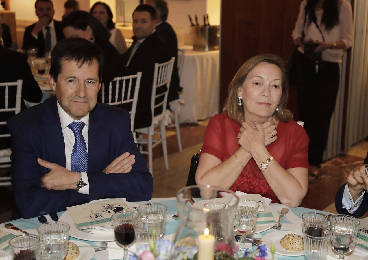 Cena homenaje a Juan Eslava Galán, ganador del XIX Premio Joaquín Romero Murube (y II)