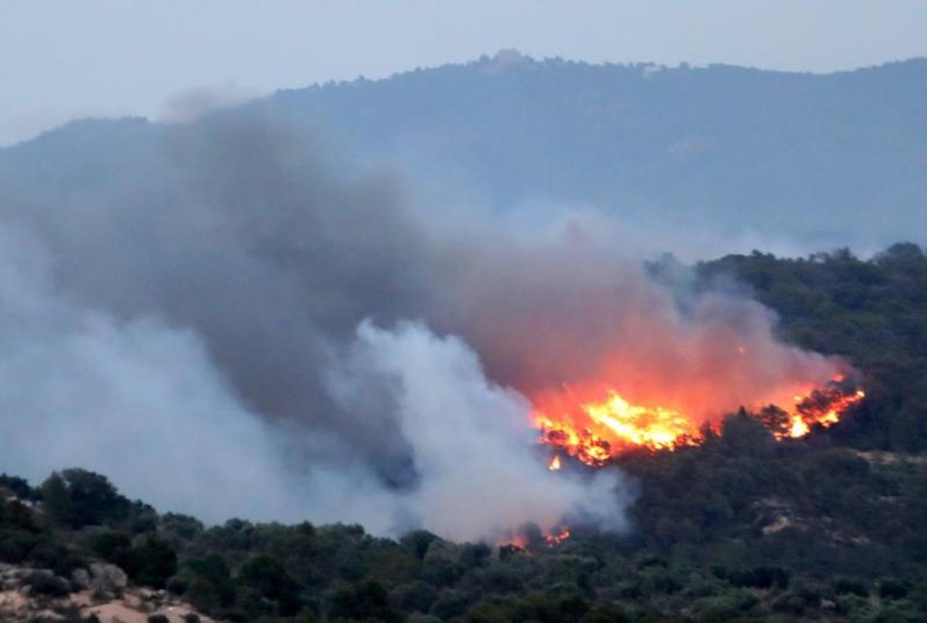 En imágenes: el devastador incendio que está arrasando Tarragona