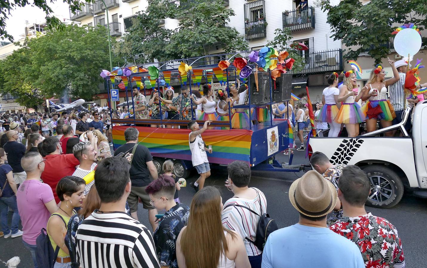 En imágenes, la cabalgata del orgullo LGTBI en Sevilla