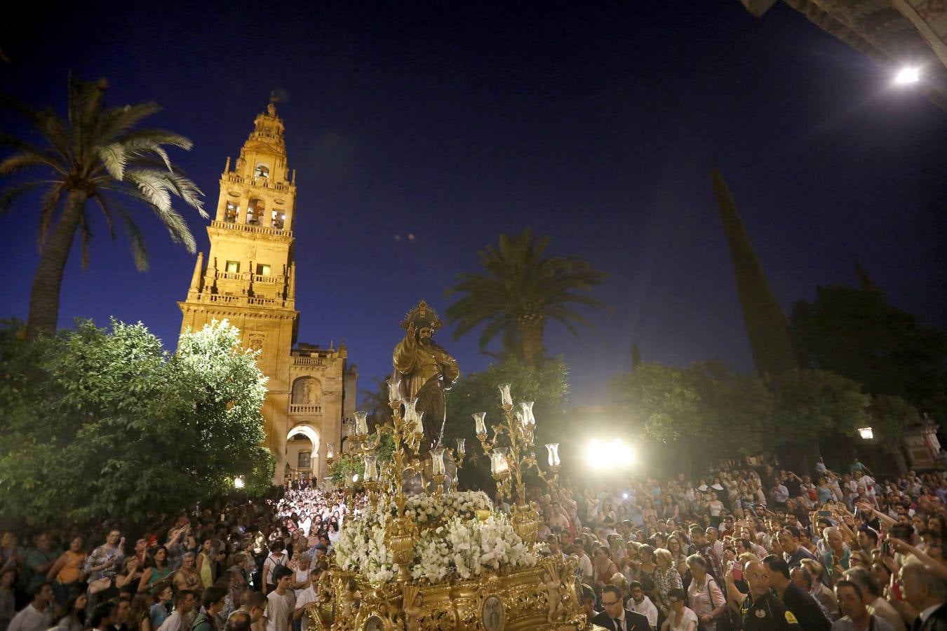 La procesión jubilar del Sagrado Corazón de Jesús en Córdoba, en imágenes