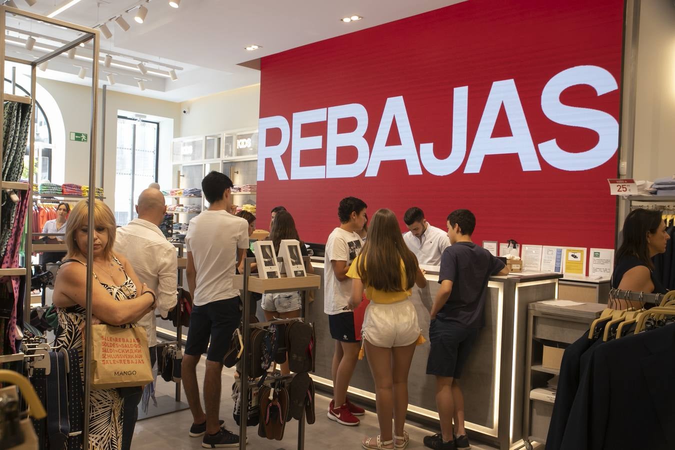 Las rebajas de verano en Córdoba, en imágenes