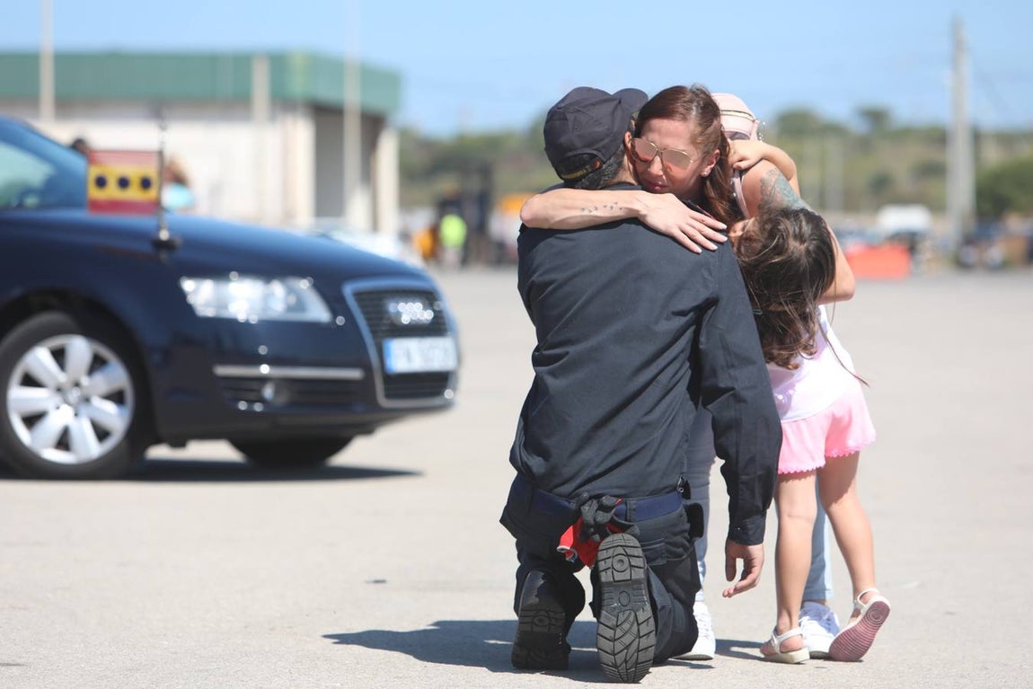 Las fotos de la despedida a la fragata Canarias