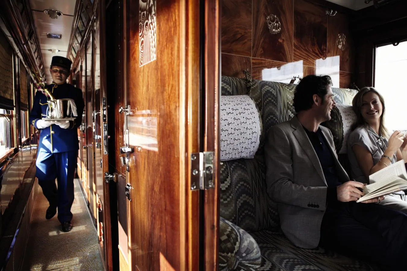 Venice Orient Express. El tren que alabaron personalidades de la talla de JK Rowling, Julia Roberts o The Rolling Stones incorpora de cara a 2020 tres nuevas "Grand Suites" (por lo que se dobla el número de dormitorios del tren) se llaman Viena, Praga y Budapest