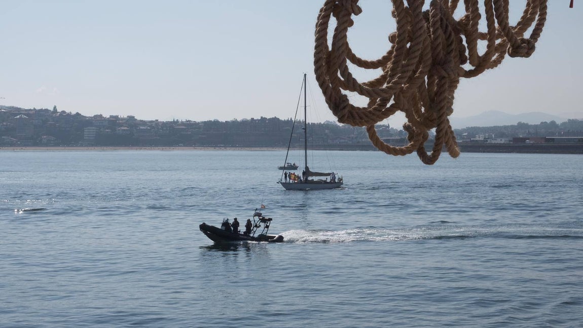 FOTOS: Elcano leva anclas tras recibir a miles de personas en Getxo