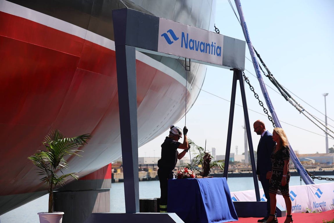 FOTOS: La entrega del petrolero &#039;Monte Ulía&#039; en Navantia