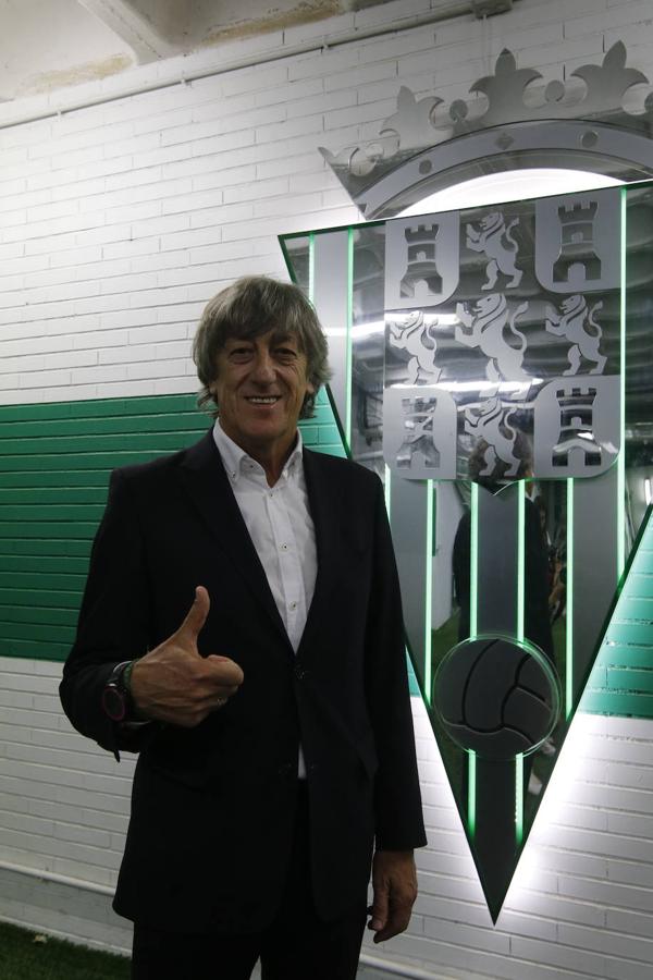 El día uno de Enrique Martín, en imágenes